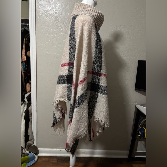 Lola B. Plaid Pancho - Picture 5 of 9